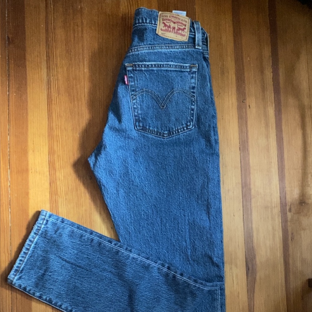 Levi's 501 Straight Leg Women's Jeans